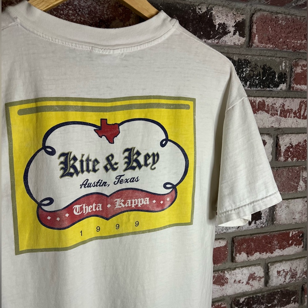 Vtg Men’s 1999 Kite & Key Theta Kappa Austin Texas Pocket Tee